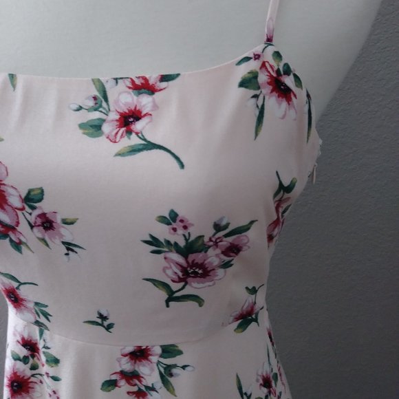 Forever 21 Summer Floral Open Back Tie Dress Small - Picture 4 of 9